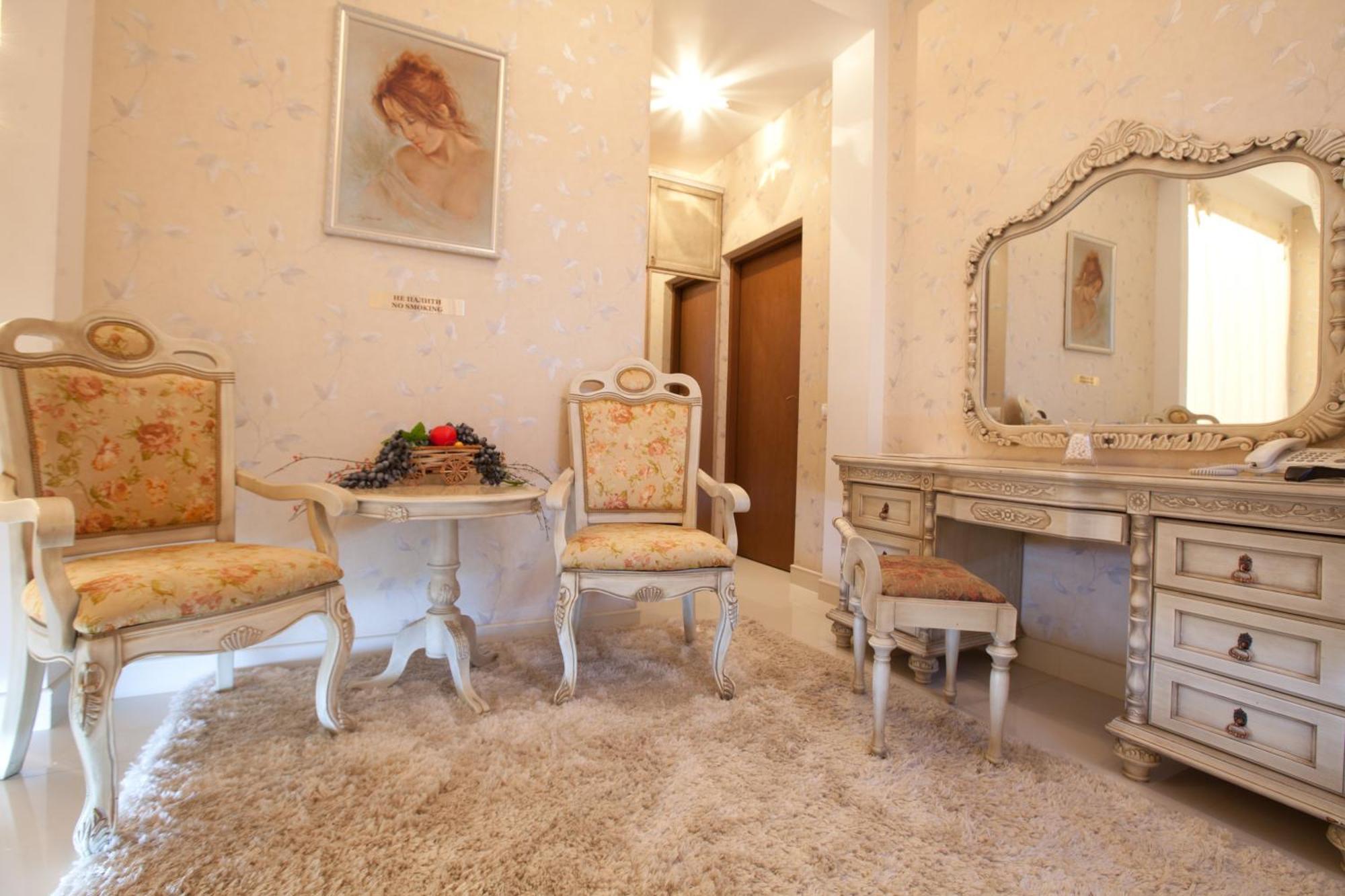 Deluxe Hotel Kupava Lviv Eksteriør billede