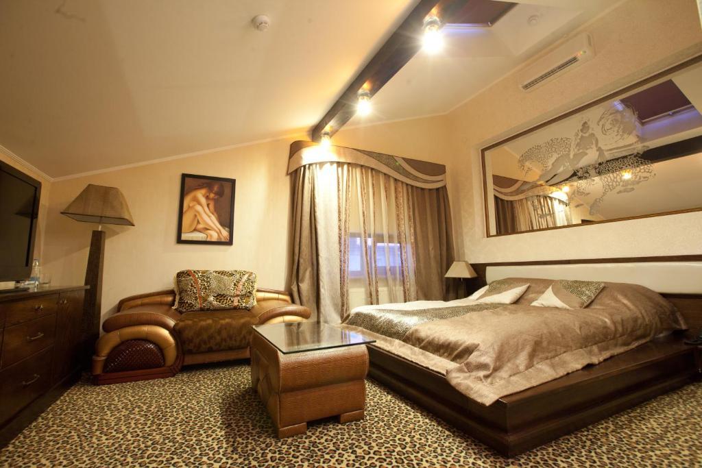 Deluxe Hotel Kupava Lviv Værelse billede