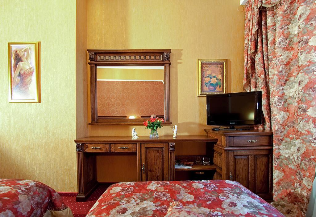 Deluxe Hotel Kupava Lviv Eksteriør billede