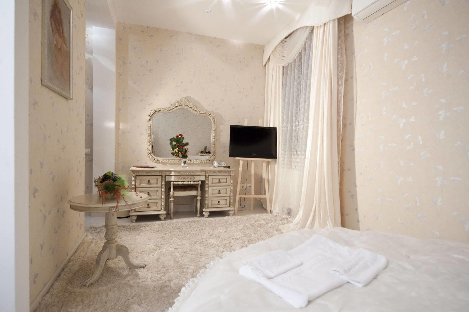 Deluxe Hotel Kupava Lviv Eksteriør billede