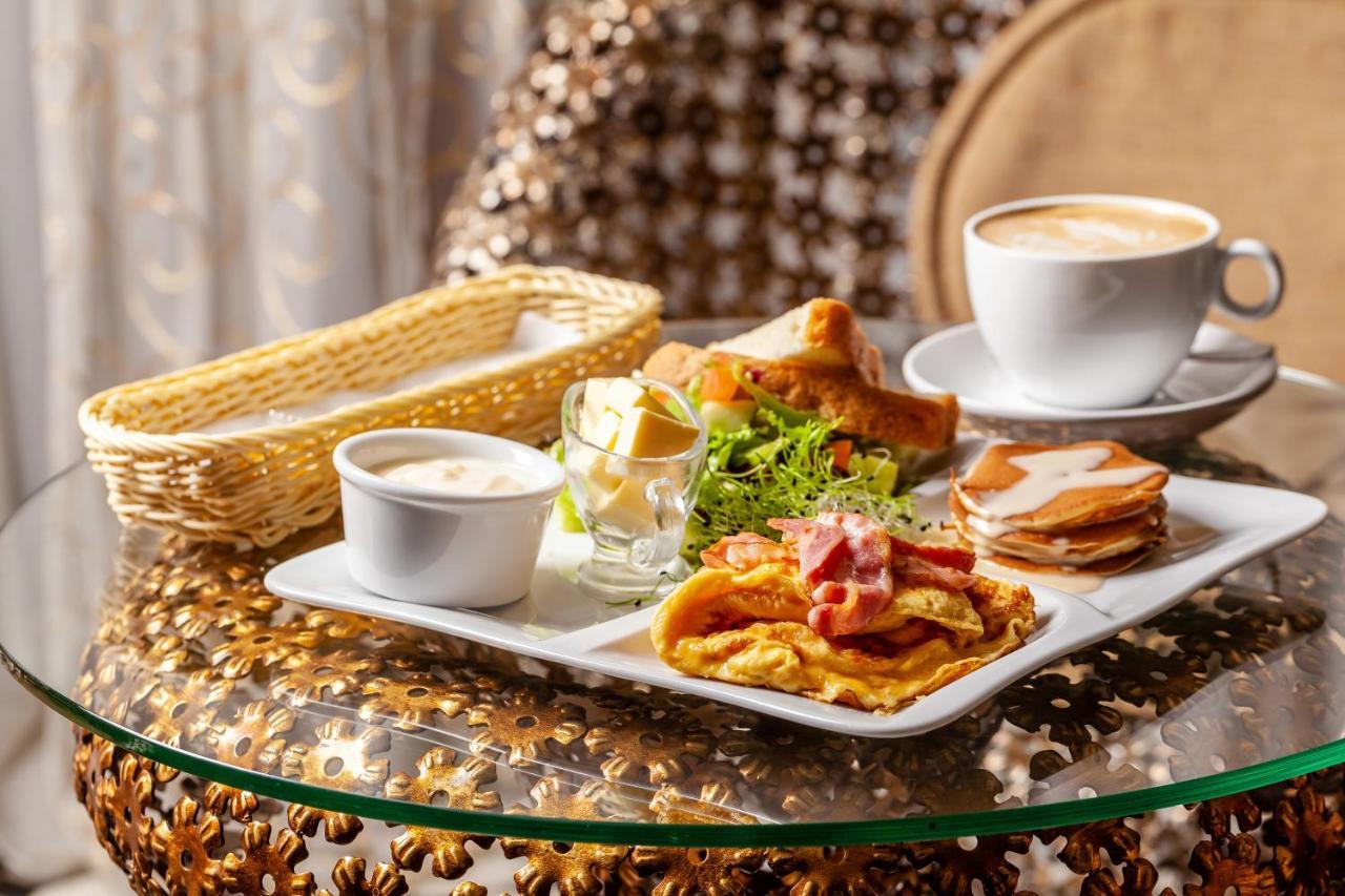Deluxe Hotel Kupava Lviv Eksteriør billede
