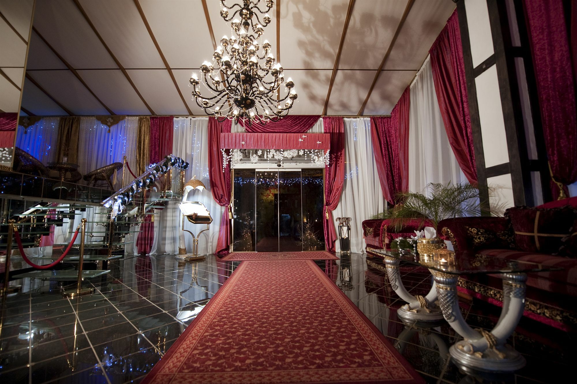 Deluxe Hotel Kupava Lviv Eksteriør billede